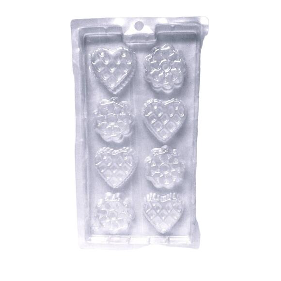 Candy Mold Hearts and Flowers Plastic Trays Yields 8 Candies Each Baking Tool - Picture 1 of 2